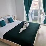 Valparaiso 3*